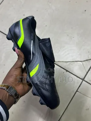 Sports Black Green Football Boots/Cleats, Lightweight 37-45