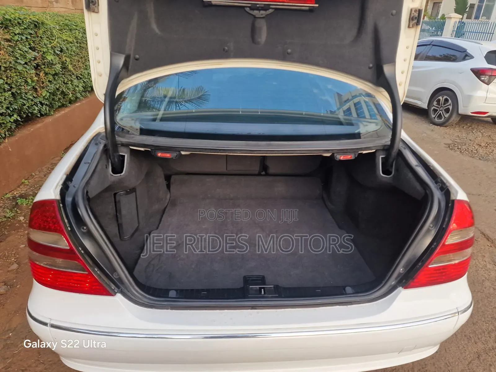 Mercedes-Benz E240 2005 White