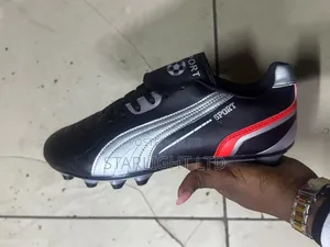 Kids Football Boots, Lightweight, Strong Grip 31-37