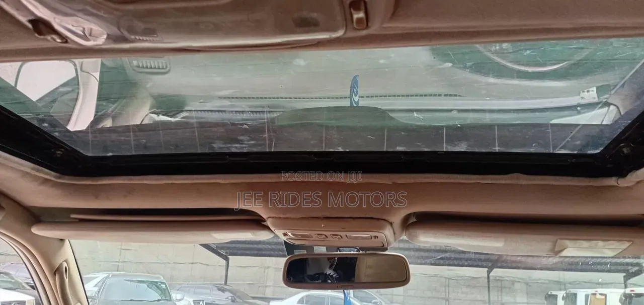 Toyota Land Cruiser HDJ 100 2003 White