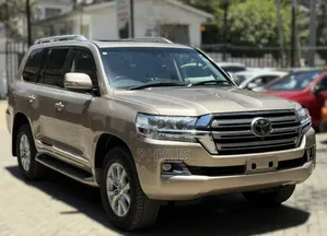 Toyota Land Cruiser 2017 Gold
