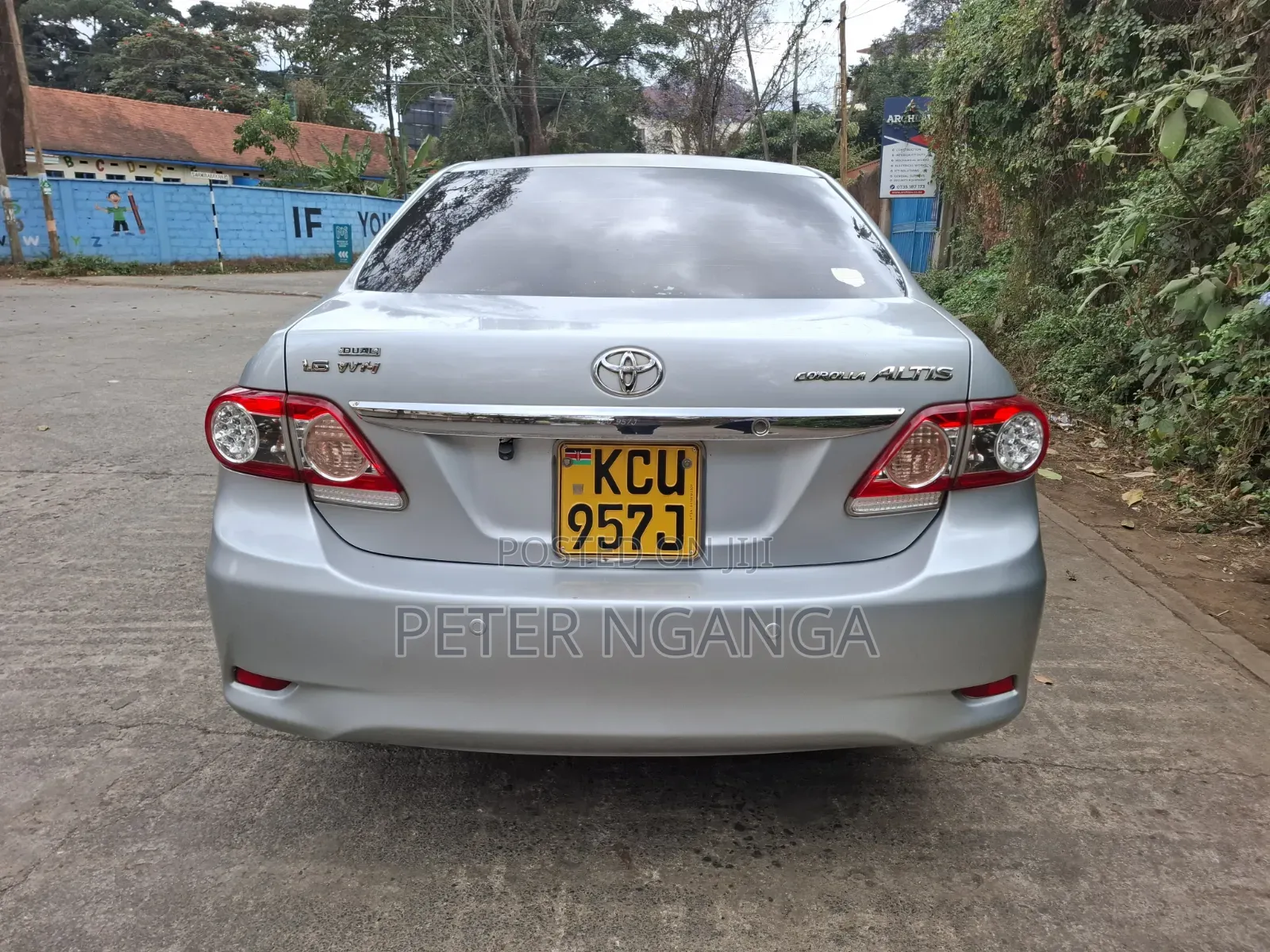 Toyota Corolla Altis 2012 Silver
