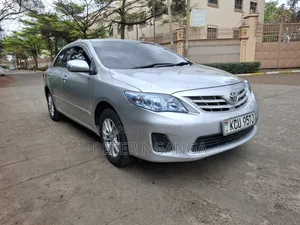 Toyota Corolla Altis 2012 Silver
