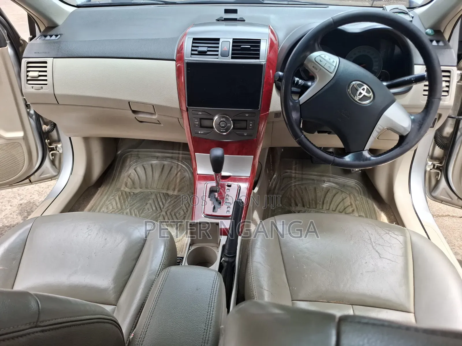 Toyota Corolla Altis 2012 Silver