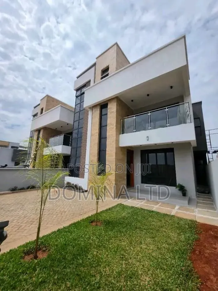 4bdrm Maisonette in Valeria Villas, Kamakis for sale