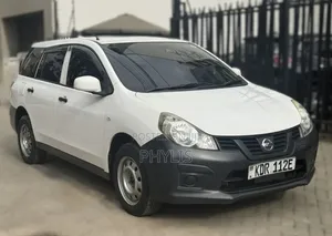 Nissan Advan 2017 White