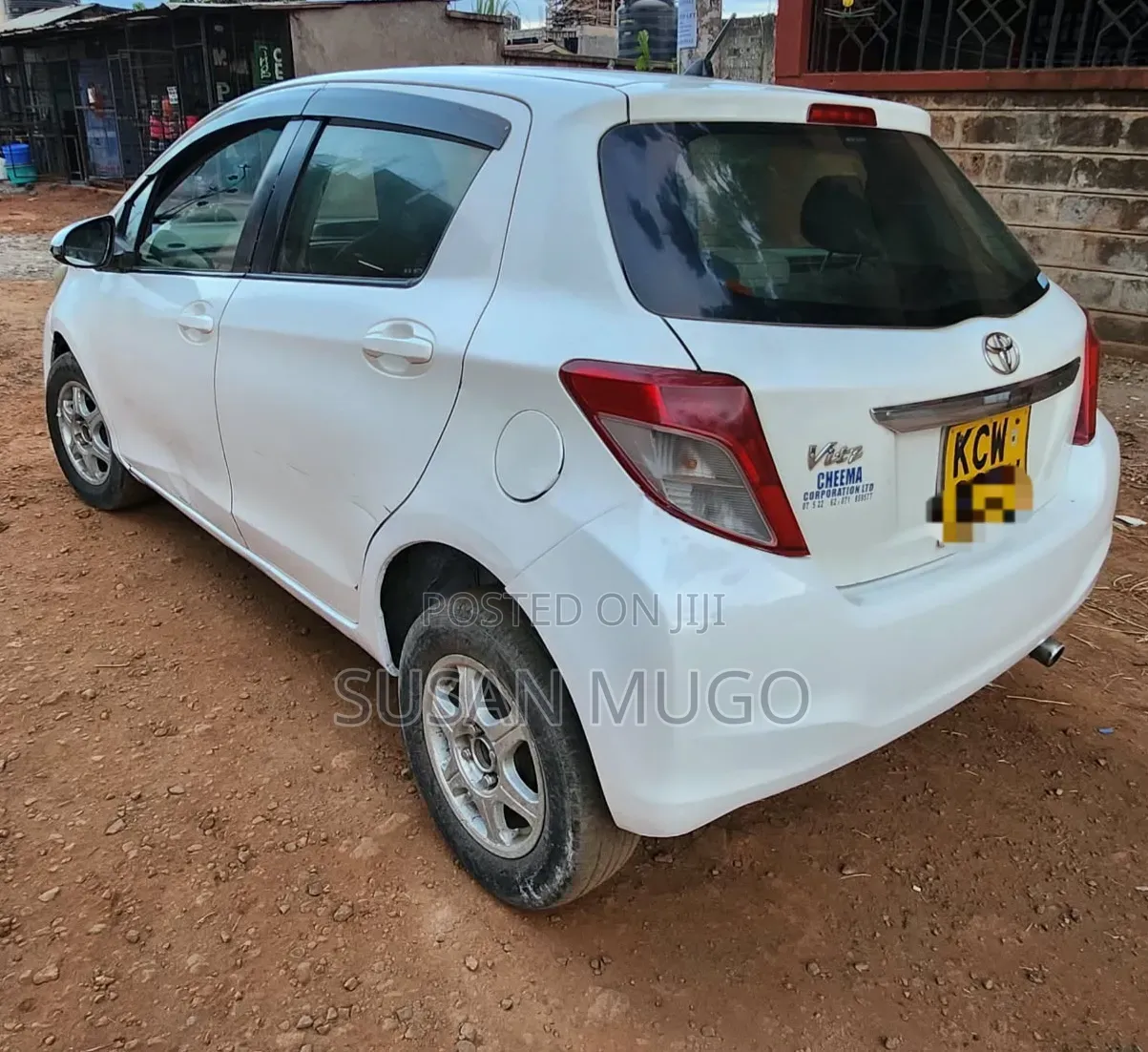 Toyota Vitz 2012 White