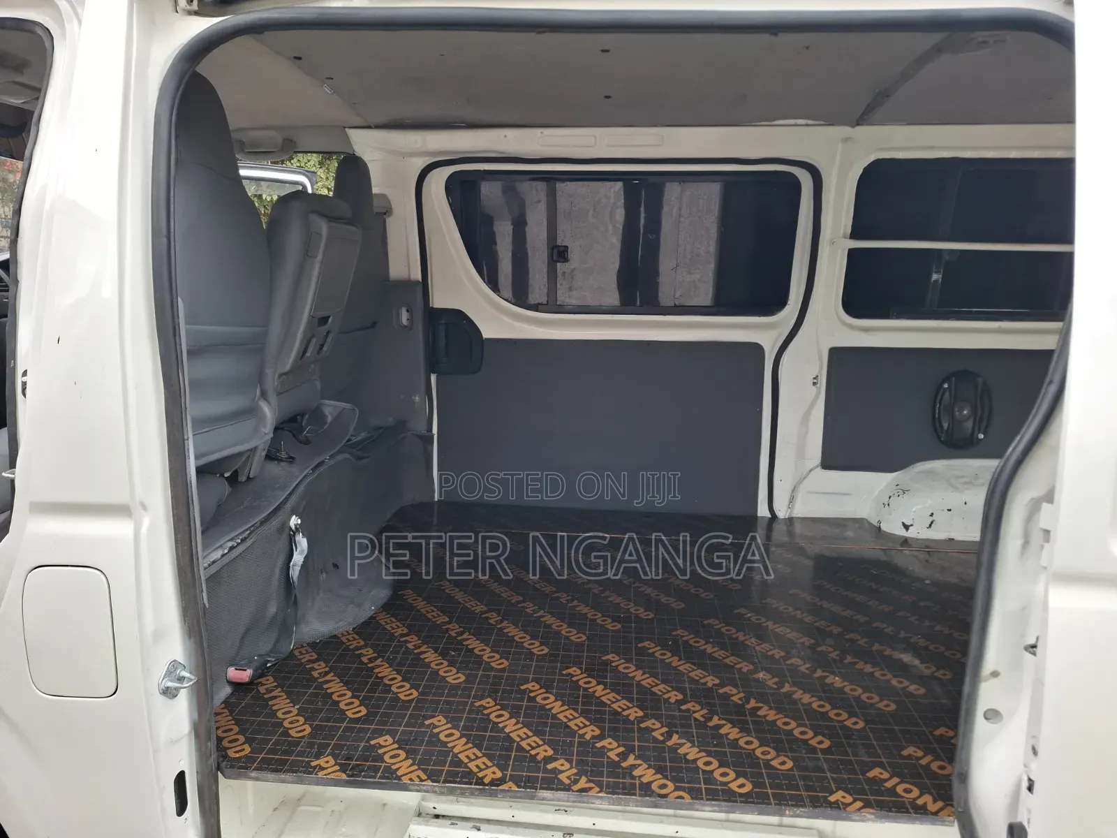 Toyota HiAce 2012 White