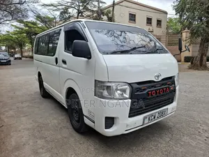 Toyota HiAce 2012 White