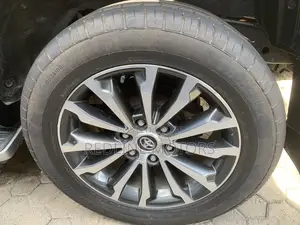 Toyota Land Cruiser Prado Kakadu 2019 Black