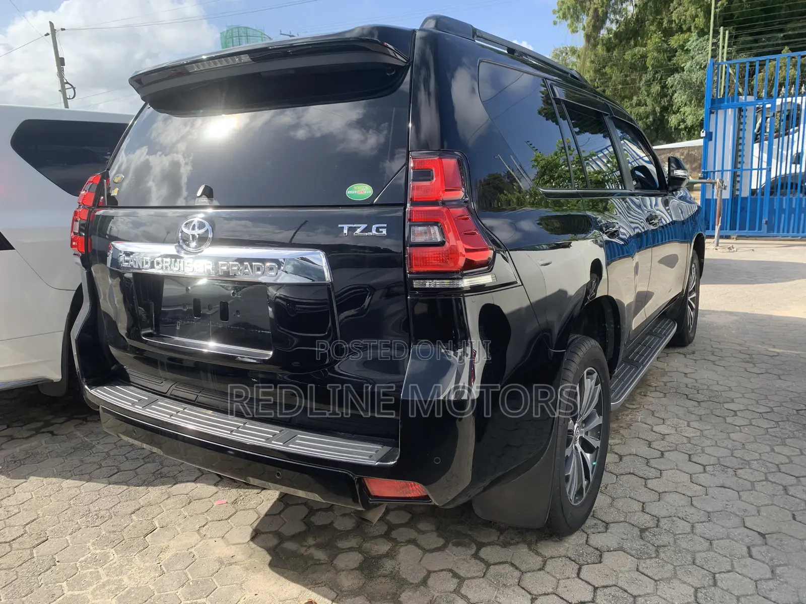 Toyota Land Cruiser Prado Kakadu 2019 Black