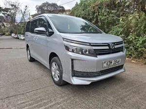 Toyota Voxy X 2WD 8-Seater 2016 Silver