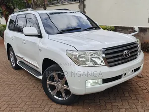 Toyota Land Cruiser 2009 Off white