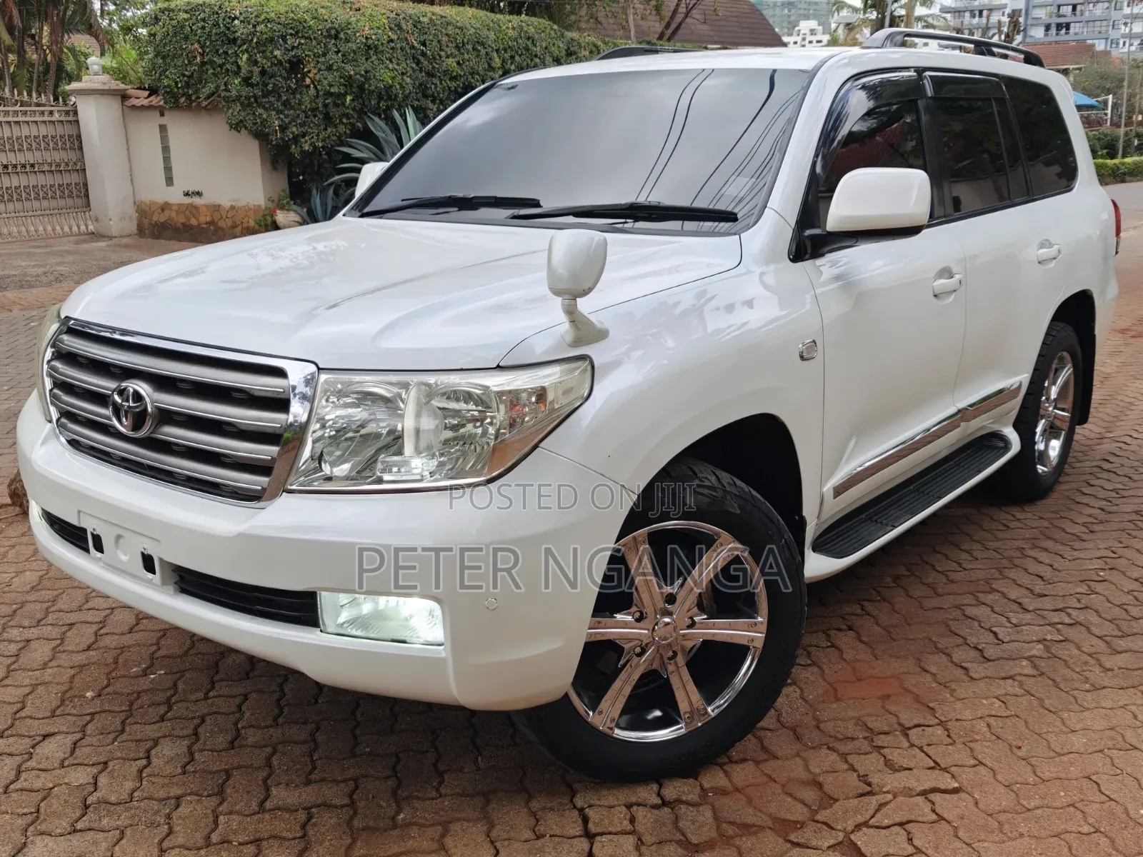 Toyota Land Cruiser 2009 Off white
