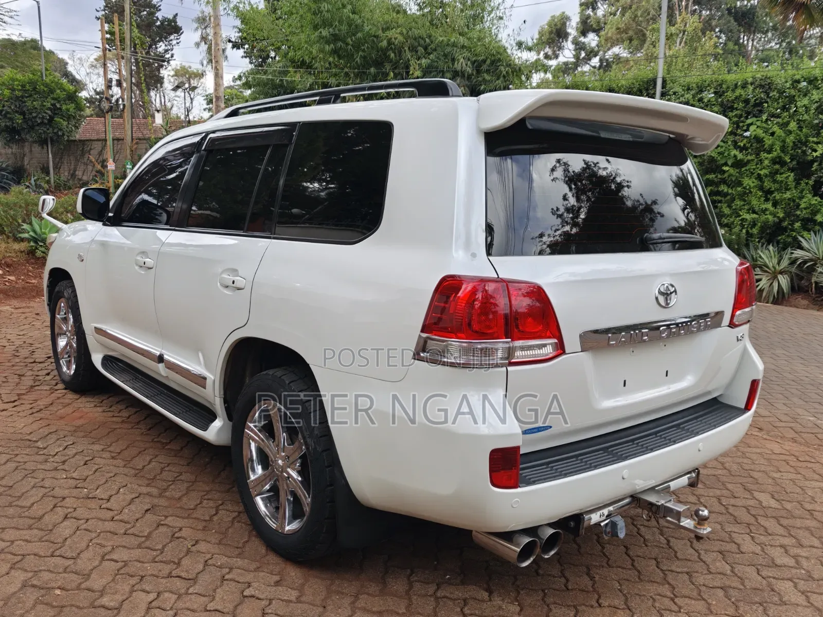 Toyota Land Cruiser 2009 Off white