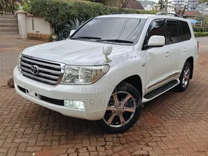 Toyota Land Cruiser 2009 Off white