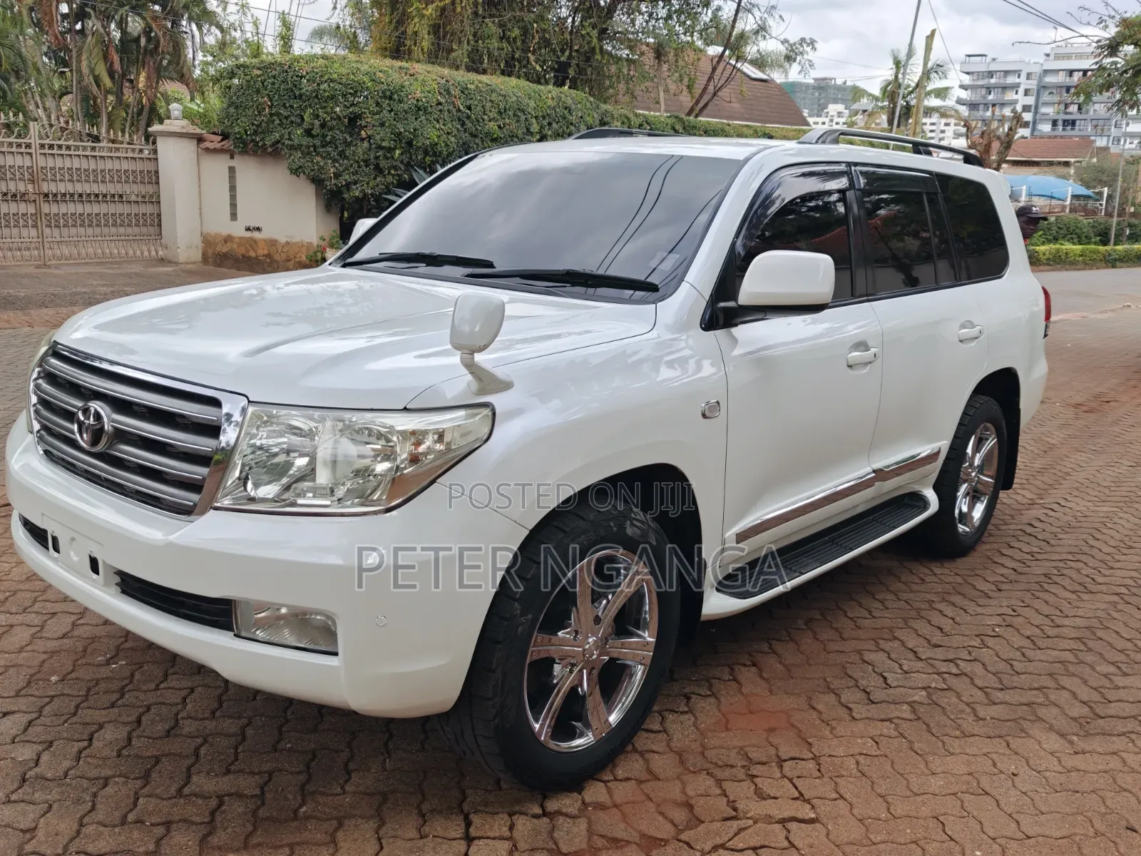 Toyota Land Cruiser 2009 Off white