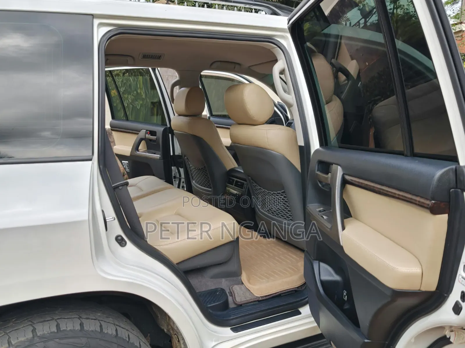 Toyota Land Cruiser 2009 Off white