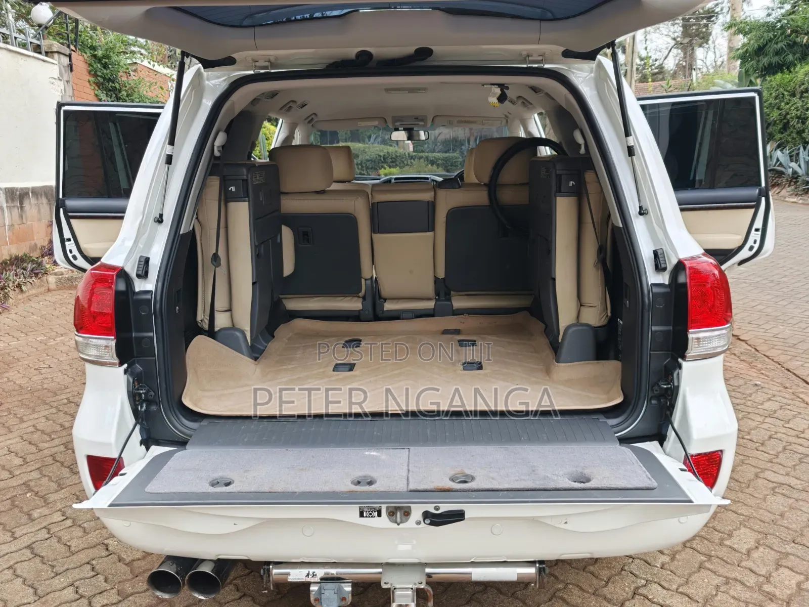 Toyota Land Cruiser 2009 Off white