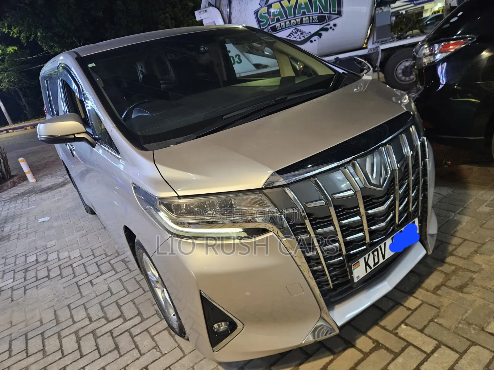 Toyota Alphard 2019