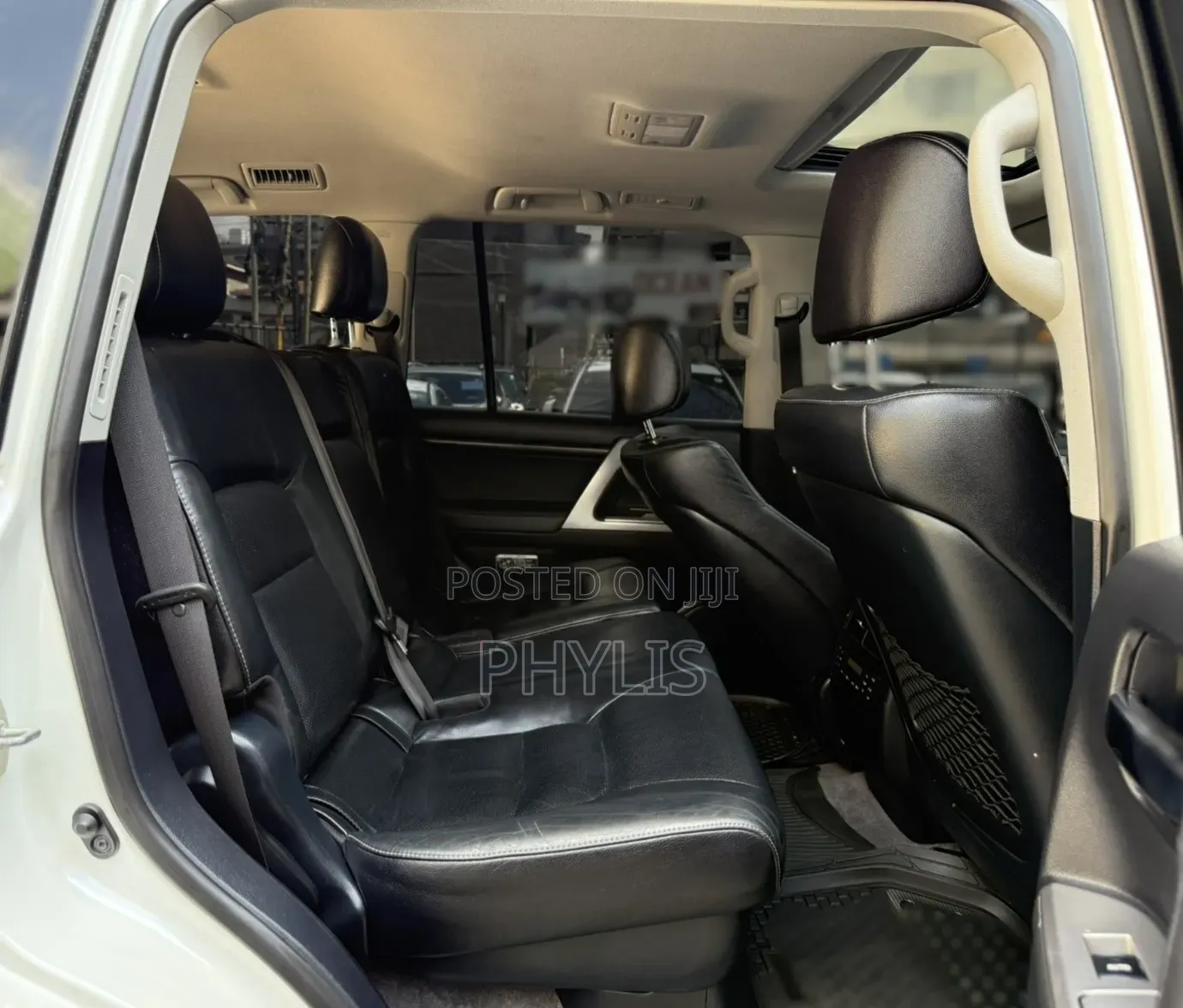 Toyota Land Cruiser 2015 White