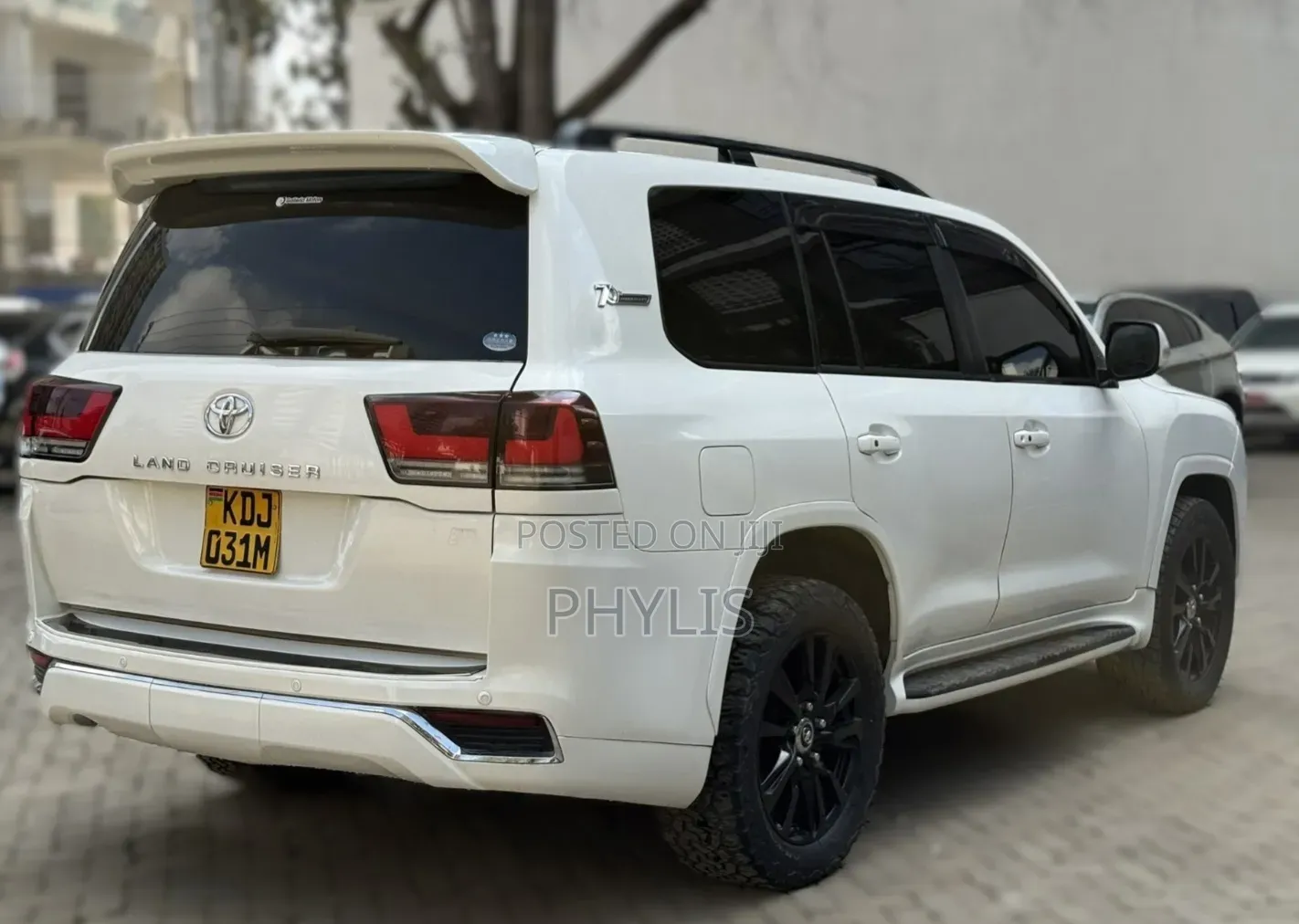 Toyota Land Cruiser 2015 White