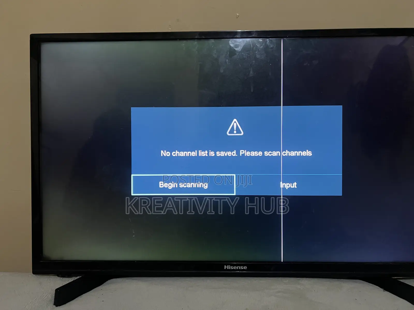 Used 32 Inch Smart Screen Available at 6500 Has a Thin Line
