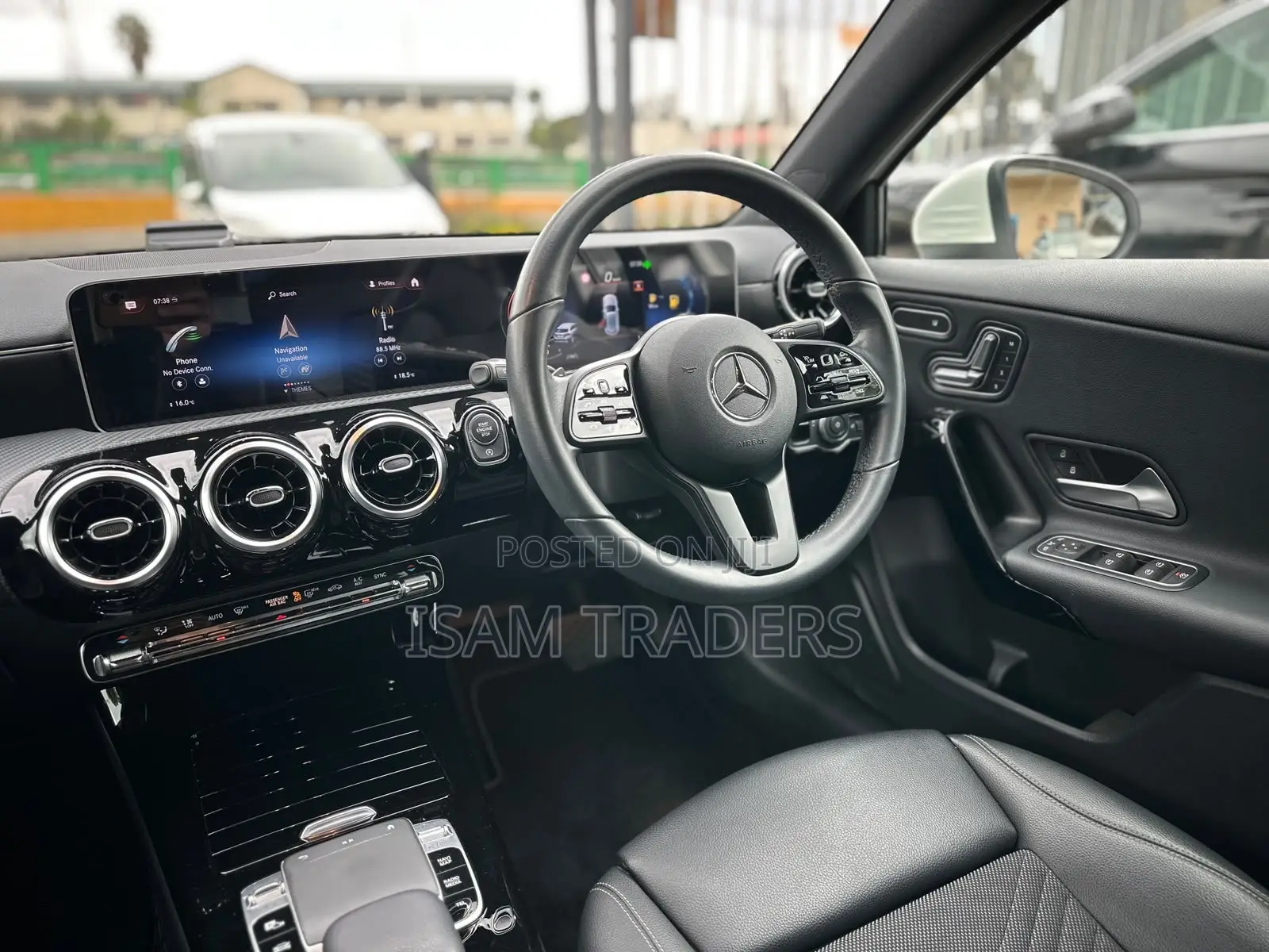 Mercedes-Benz A-Class 2019 Pearl