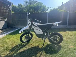 Licensed CRF 450RX Style Kids' Electric Dirt Bike – Black White