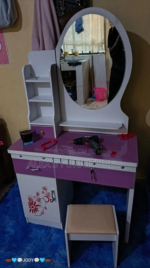 Makeup Beauty TABLE Dressing Table - main view