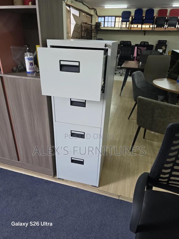 4 Compatible With Locable Cabinet - main view