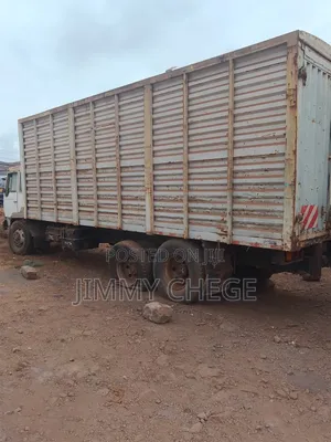 Mitsubishi Fuso 1994 White