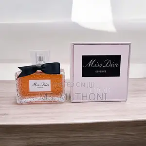 Miss Dior Essence