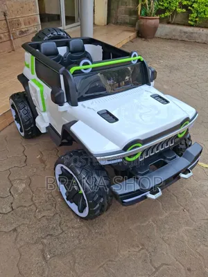 **Heavy-Duty 12V Electric Ride-on Jeep for Kids – WN-502 Style White