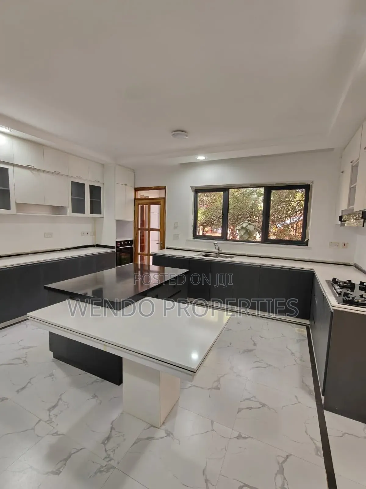 9bdrm Villa in Karen C for sale