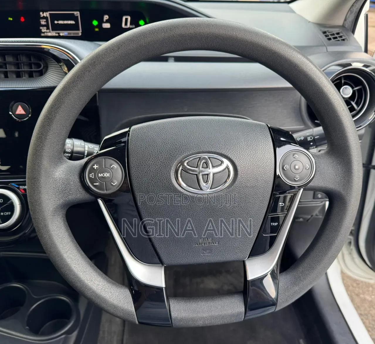 Toyota Aqua 2019 White