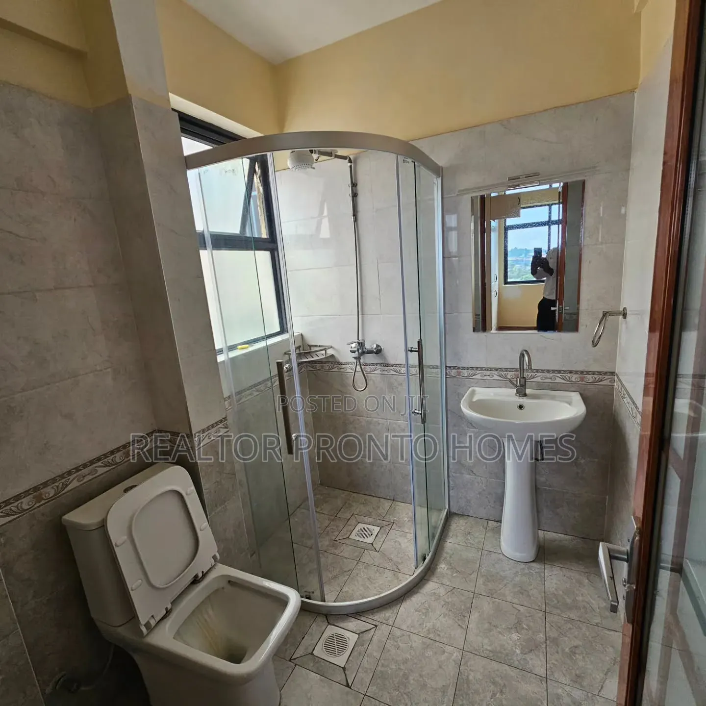 2bdrm Apartment in Kilimani, Ngong Road, Hurlingham for rent
