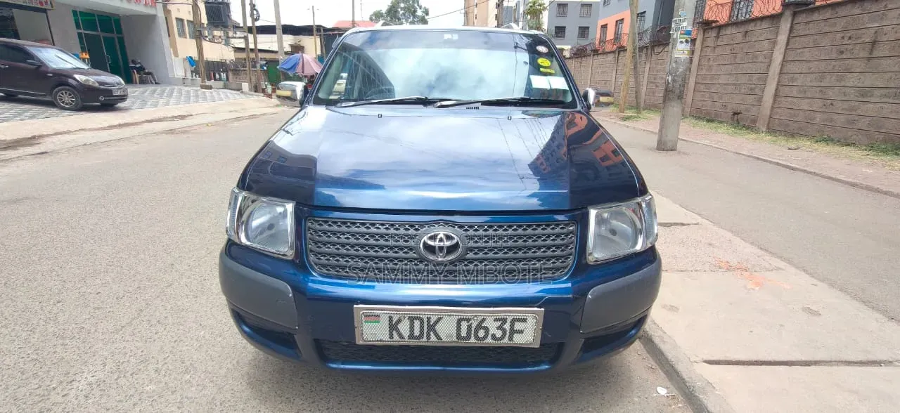 Toyota Succeed SV Premium 2014 Blue
