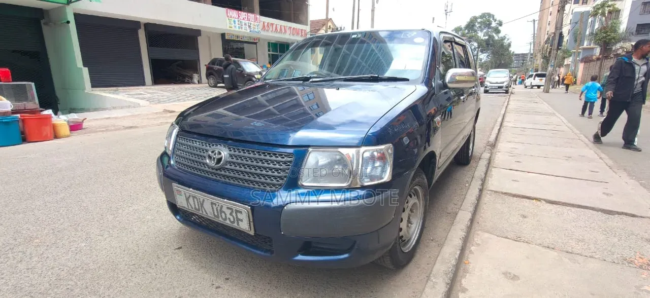 Toyota Succeed SV Premium 2014 Blue