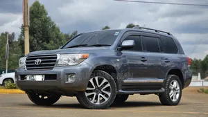 Toyota Land Cruiser 4.5 V8 VXR 2010 Gray