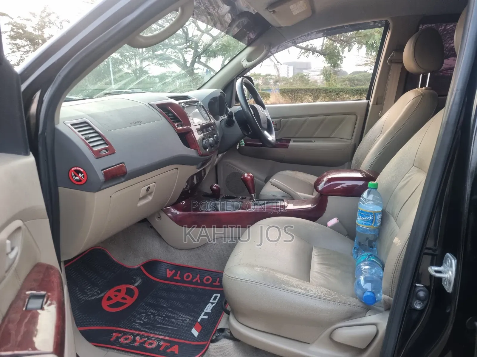 Toyota Hilux 2011