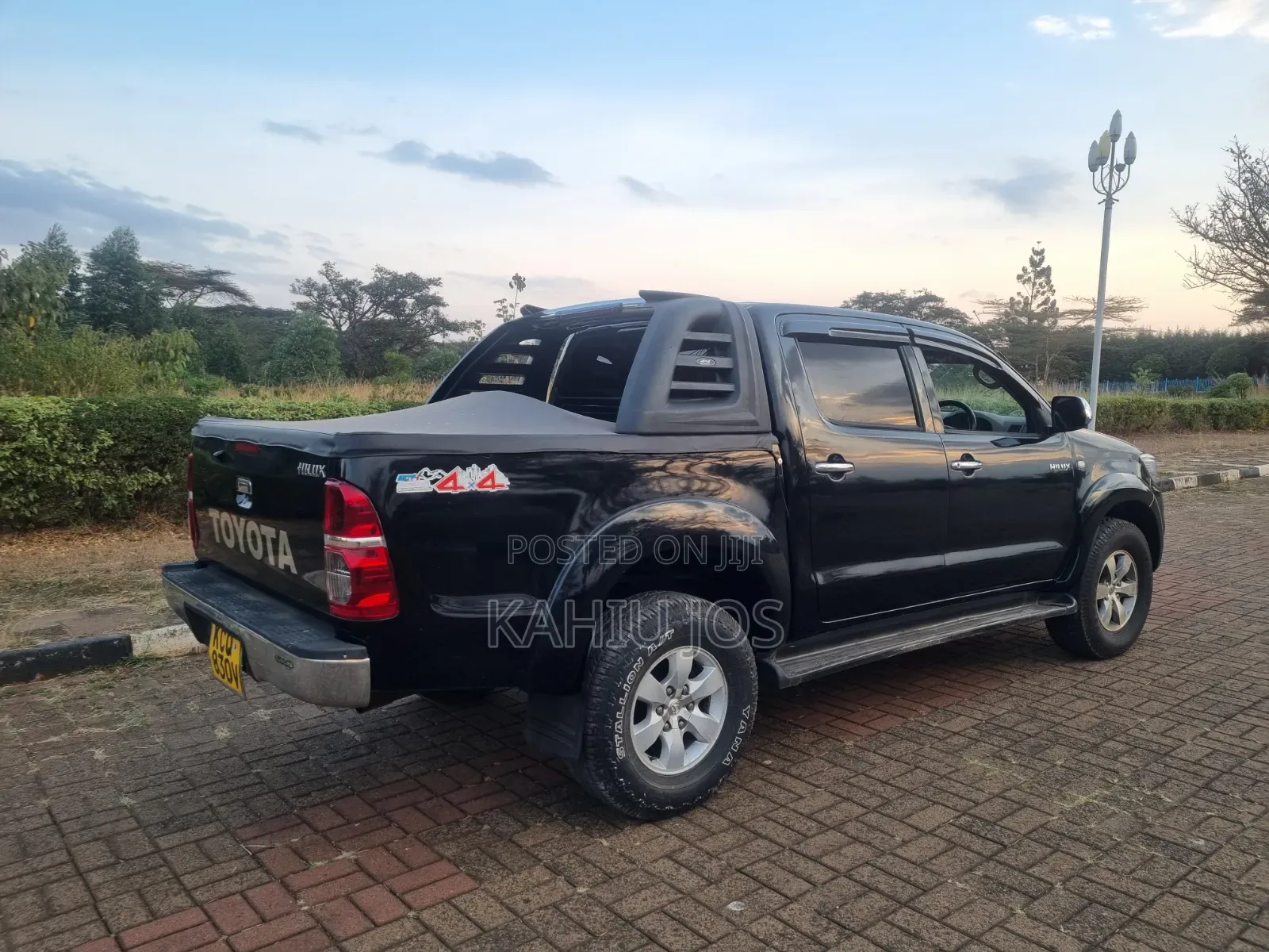 Toyota Hilux 2011