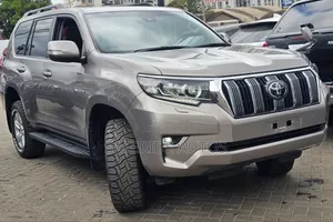 Toyota Land Cruiser Prado 2.7 2022 Gold