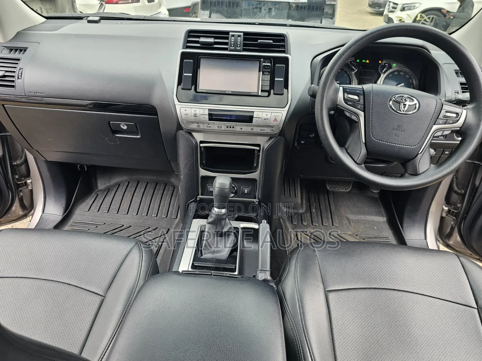 Toyota Land Cruiser Prado 2.7 2022 Gold