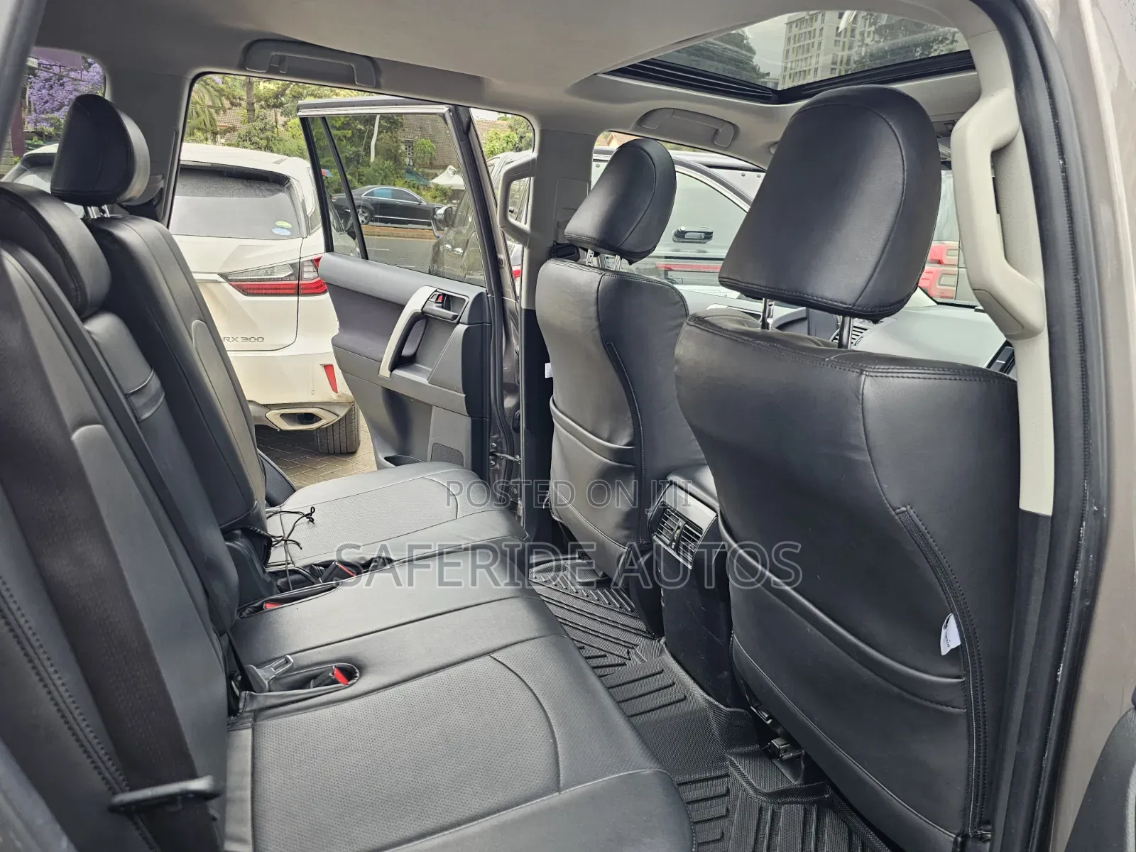 Toyota Land Cruiser Prado 2.7 2022 Gold