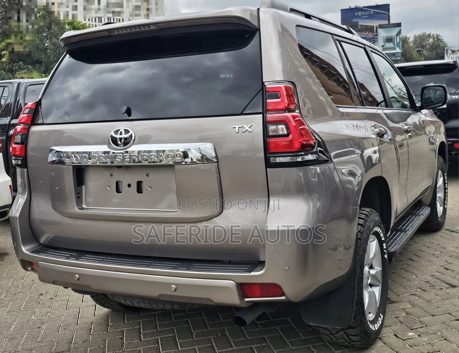 Toyota Land Cruiser Prado 2.7 2022 Gold