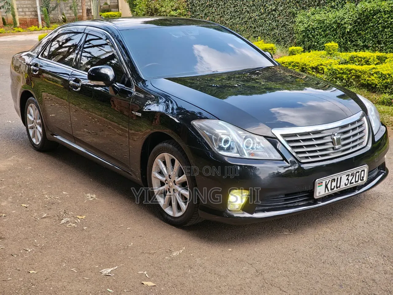 Toyota Crown 2013 Black