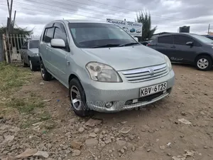 Toyota Raum 1.5 FWD 2006 Green