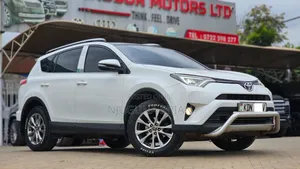 Toyota RAV4 Limited AWD (2.5L 4cyl 6A) 2016 White