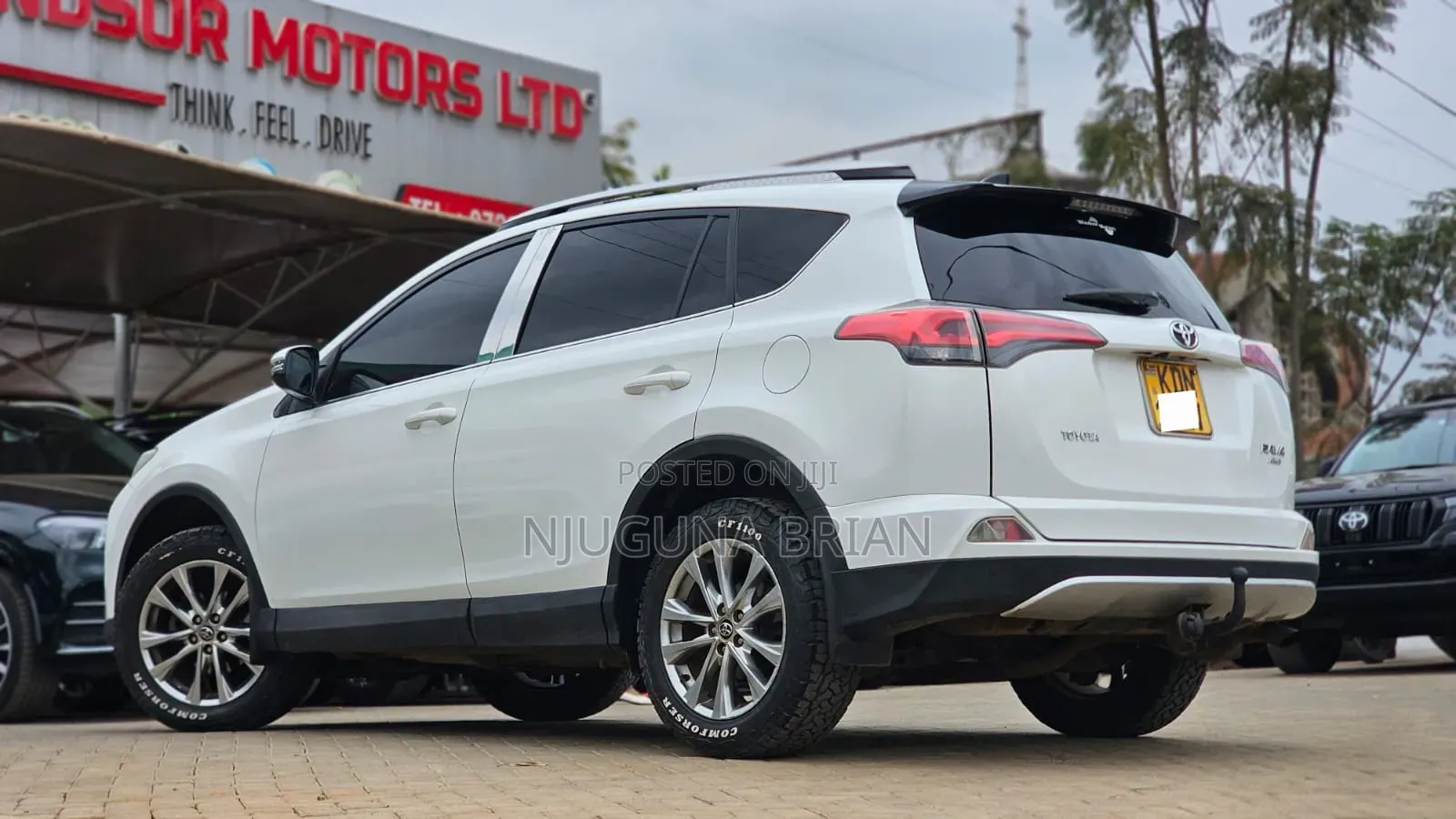 Toyota RAV4 Limited AWD (2.5L 4cyl 6A) 2016 White